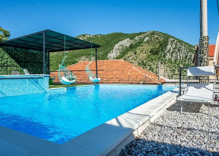 Apartments Golden View